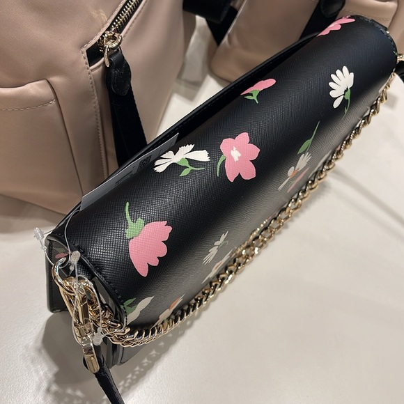 Kate Spade Madison Floral Waltz Flap Convertible Crossbody
Black Multi
NWT - Picture 4 of 16